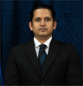 Lic. Salvador González